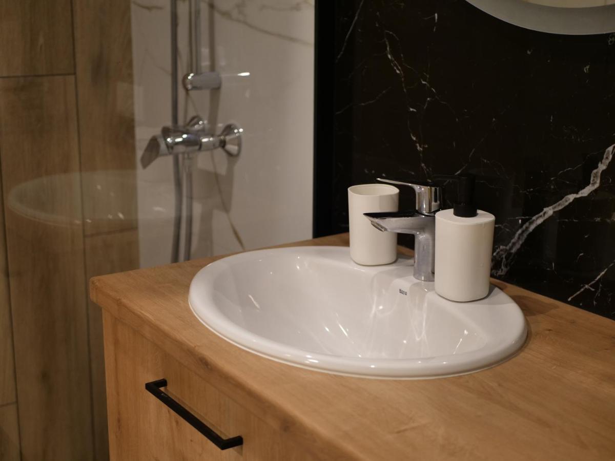 Przytulna Kawalerka 77 Apartment Wroclaw Ngoại thất bức ảnh