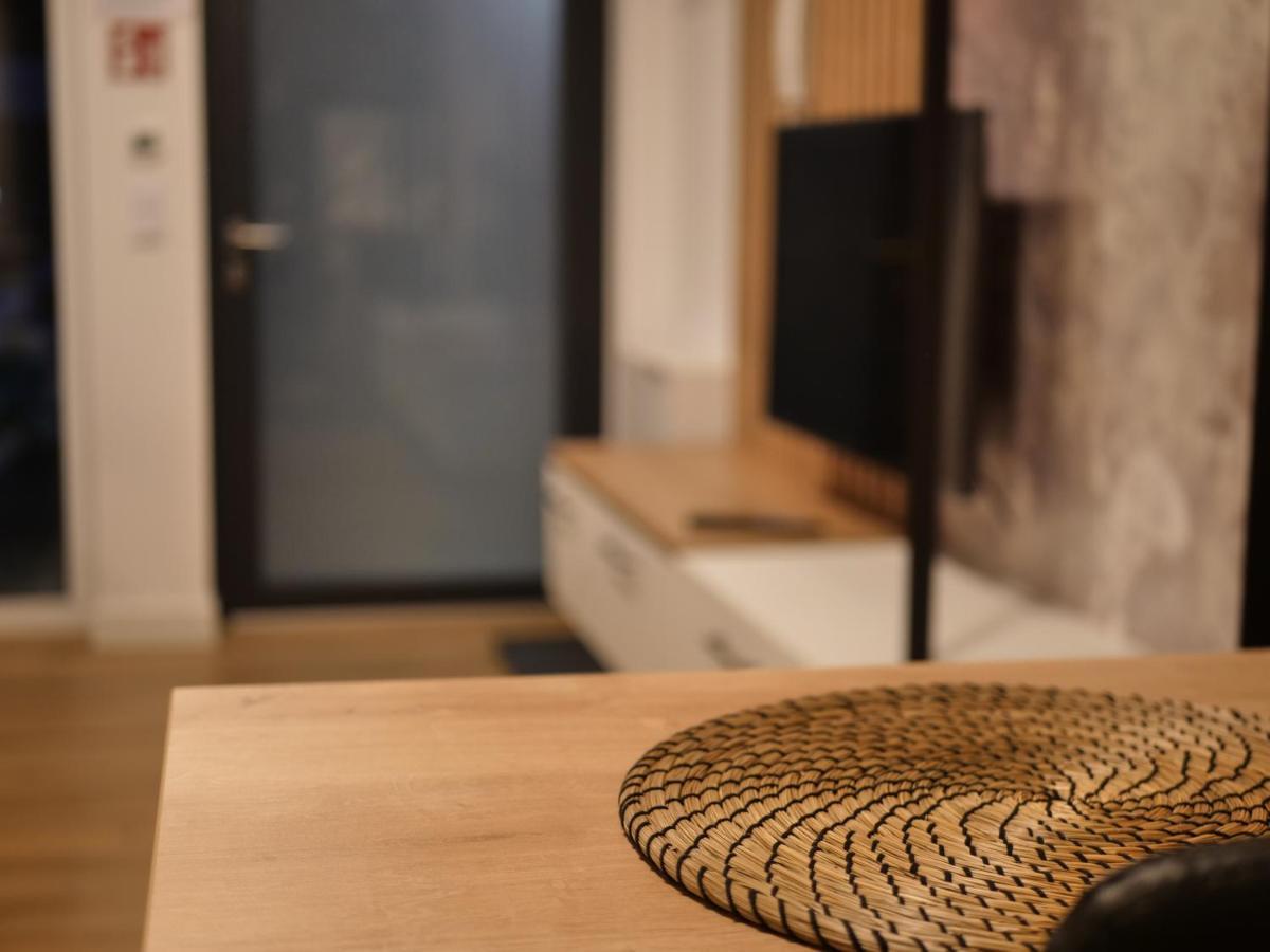 Przytulna Kawalerka 77 Apartment Wroclaw Ngoại thất bức ảnh